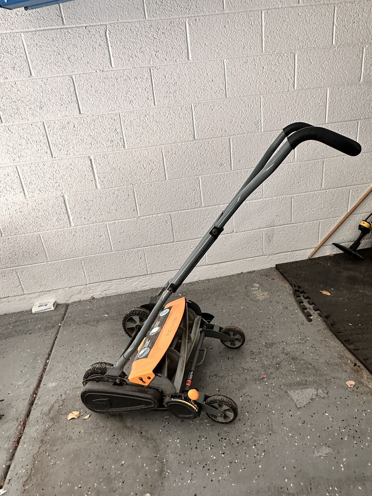 Reel Push Lawn Mower