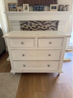 Stanley white dresser