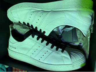 Y3 superstars ( unreleased box)