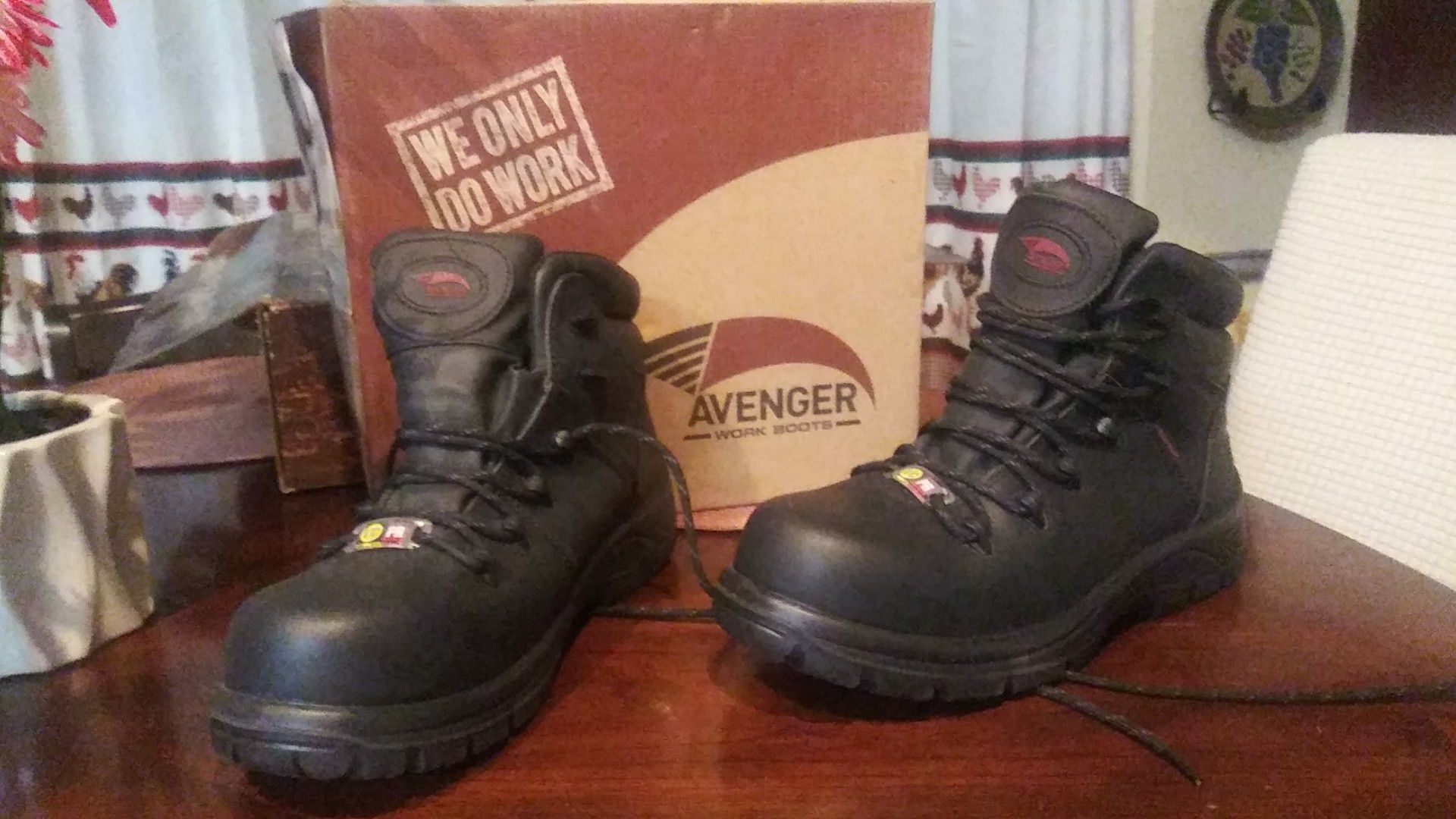Avenger work Boots 8.5