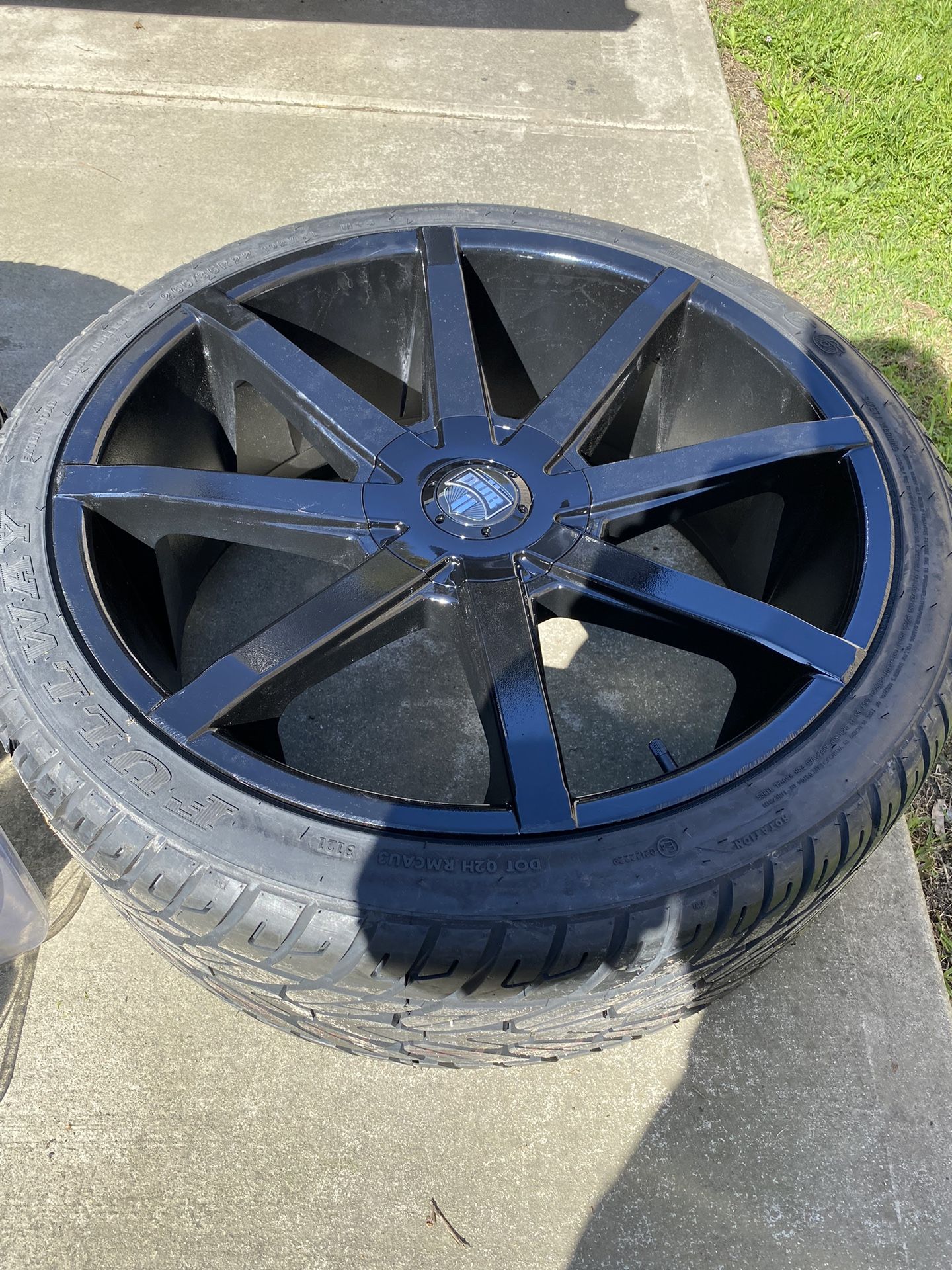 22” Dub Rims/New Tires
