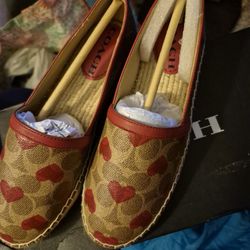 COACH  SIZE  6.5 ORIGINAL PRICE $145.