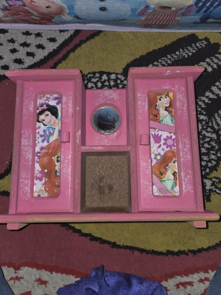 Mini Princess Wardrobe Toy Snow White, The Little Mermaid