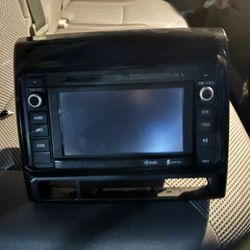 Tacoma 2015 Stereo