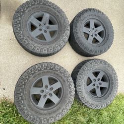 Jeep Wrangler Wheels & Tires