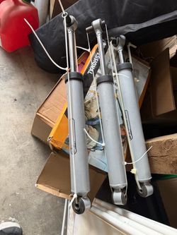 Rear shocks maybe Chevy or trucks