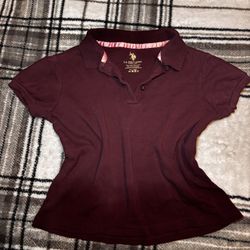 Burgundy cropped collar polo