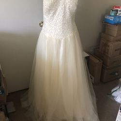 Cream Wedding Dress 14/16