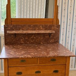 Dresser/desk Beautiful Antique Marble top