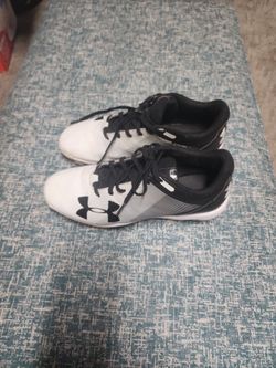 Baseball Cleats 7.5 USA, Molded, Cleaned, UV Sanitized