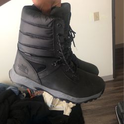North Face Boots Size 10.5