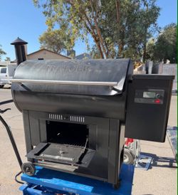 TRAEGER CENTURY 885 PELLET GRILL SMOKER USED WORKS GREAT
