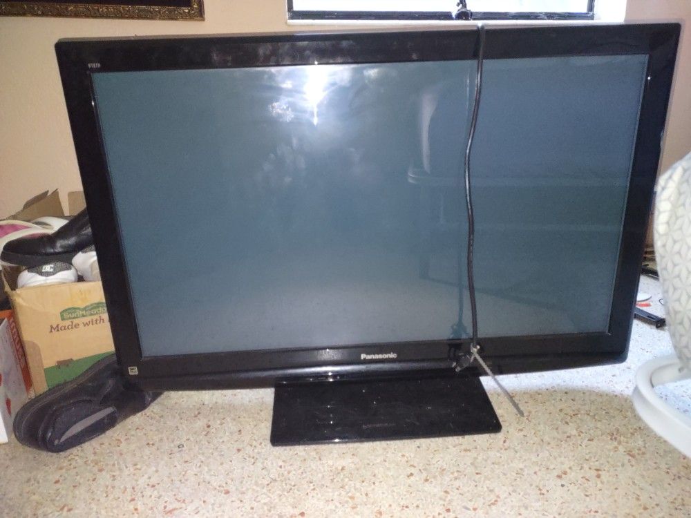 55" Panasonic Tv