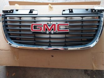 REDUCED - Genuine OEM 2007 GMC Yukon SLT
- Chrome Shell with RED Insert, Excludes DENALI