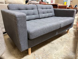 Grey Woven Square Arm Tufted Loveseat with Wooden Legs