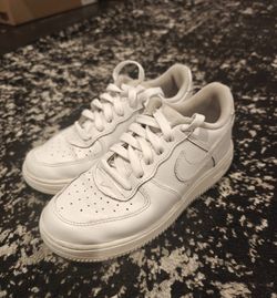 Nike Air Force 1 Low.  Youth