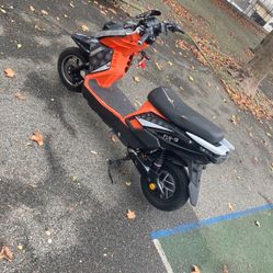 Fly E 9 Bike ( Two Batteries Works Fine )