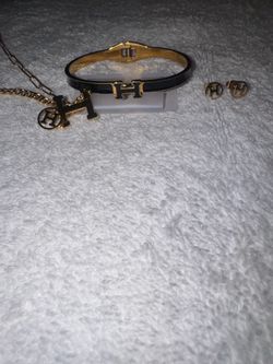 Gold-Tone Black Enamel H Logo Bracelet/Necklace/Earrings Set - Women Bags Accessory