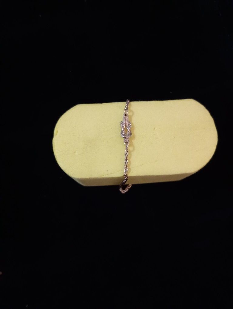 Avon sailors knot 7 inch bracelet/anklet gold tone