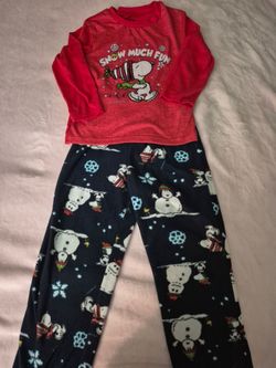 Kids Snoopy size 6 christmas pj's