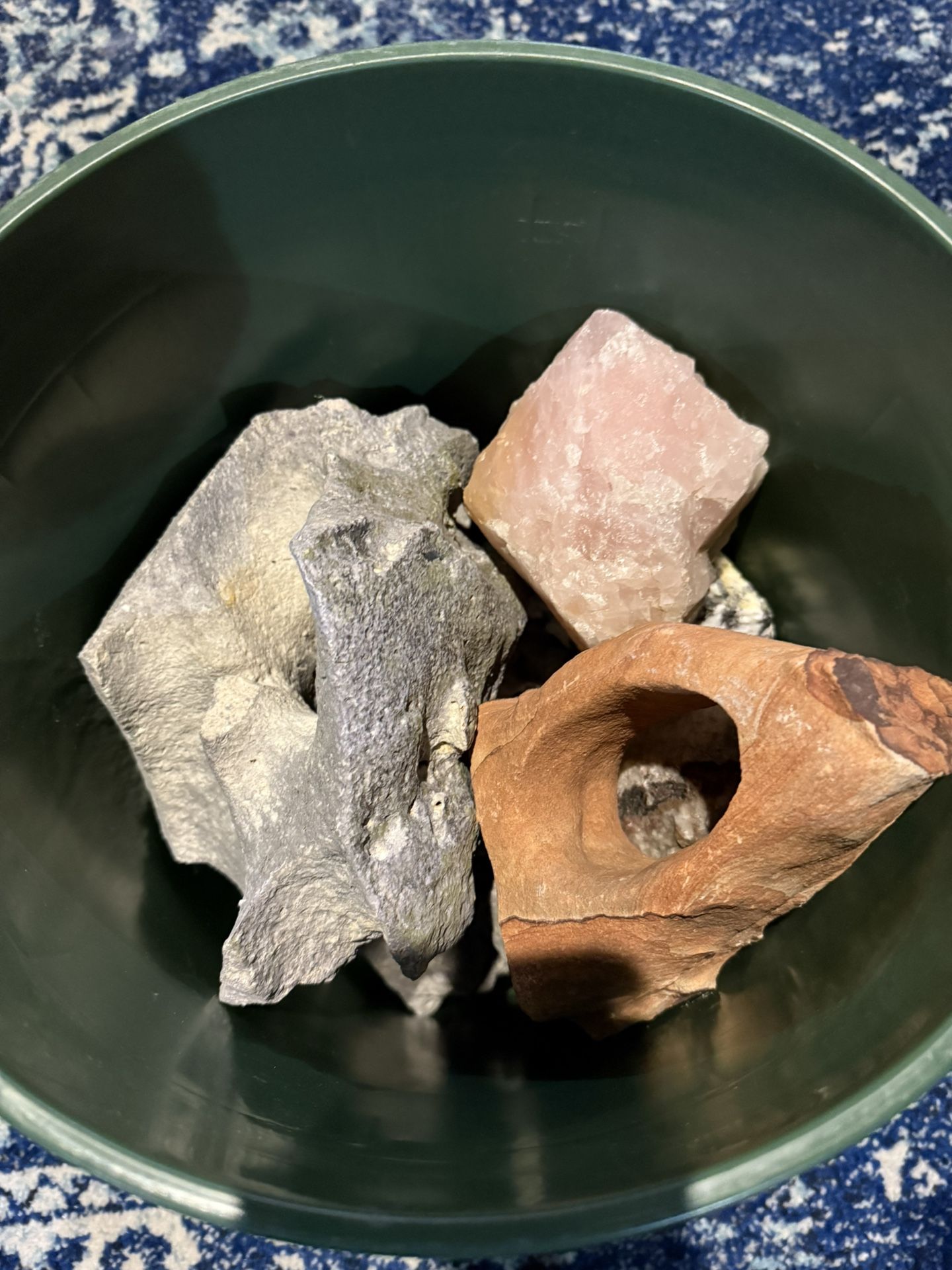 Aquarium Rocks