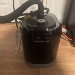 Rowenta Steamer  Used Once. Need Gone ASAP. OR BEST OFFER