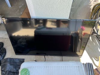 Used 40inch tv and mount