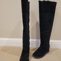 FALL = UGGS **Over-the-Knee UGG Boots 👢 Barely Worn – Size 9