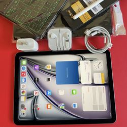 Apple IPad Air 11” ( M2 chip / 2024  Model) 128GB  with pen, keyboard case & Accessories 
