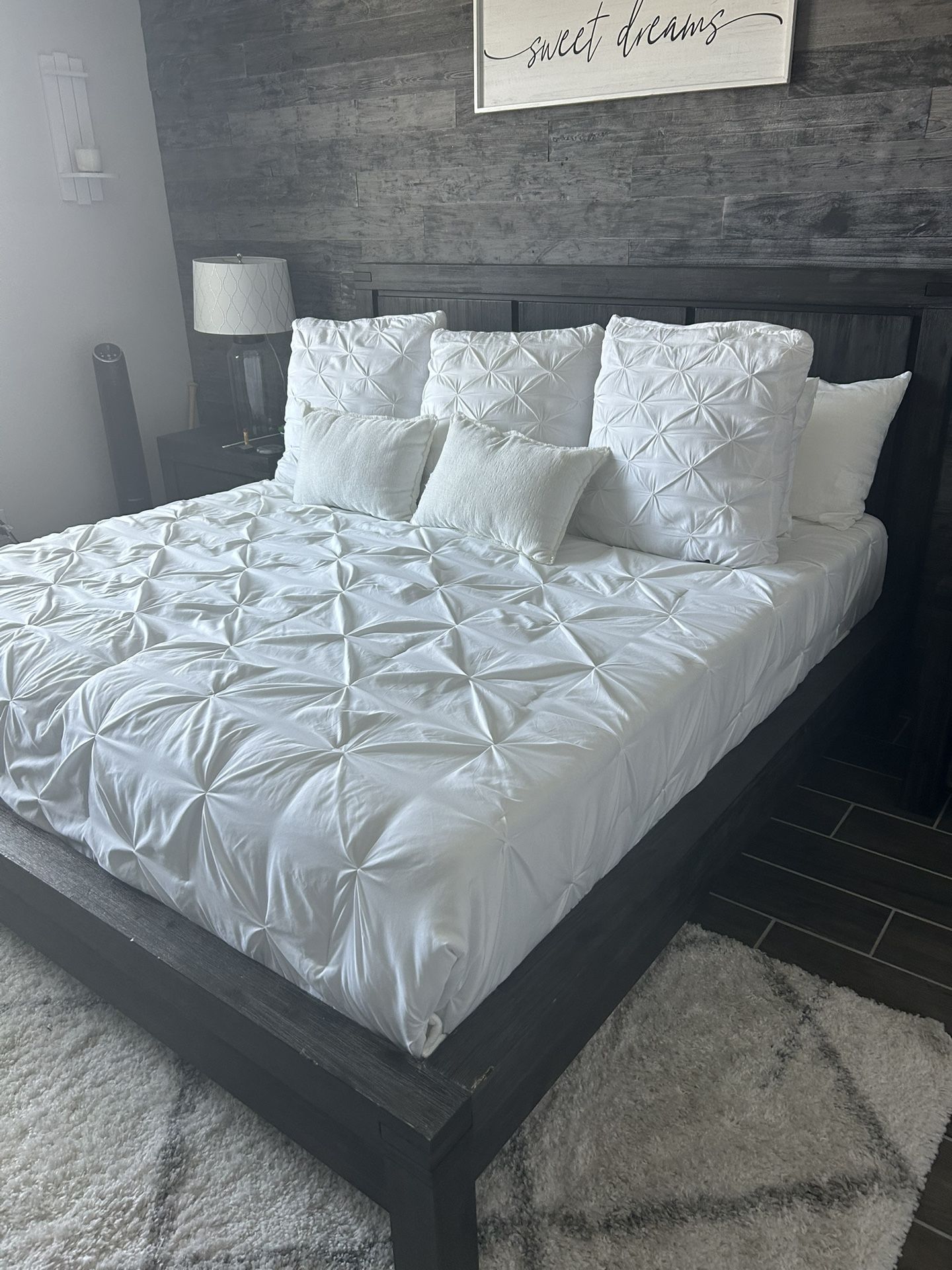 Bedroom Furniture - Must Go