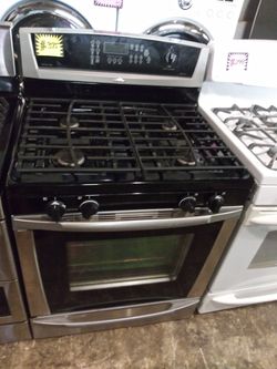 Whirlpool gas range stainless steel working perfectly with 4 months warranty