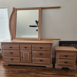 Dresser Set