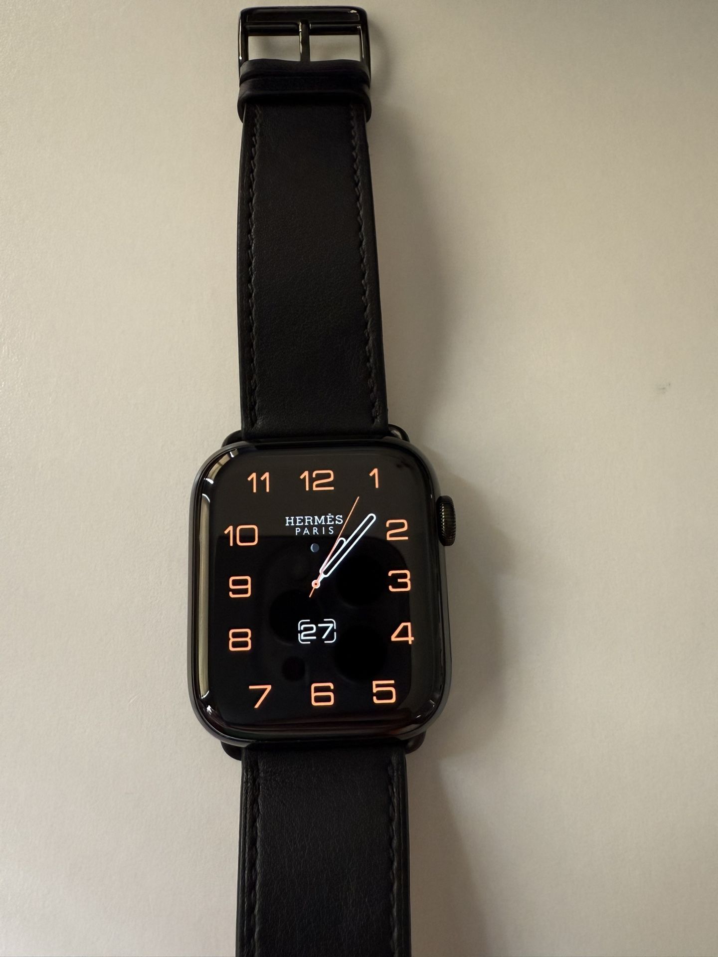 Apple Watch Hermes Series 5 44mm Space Black Leather Noir Single Tour
