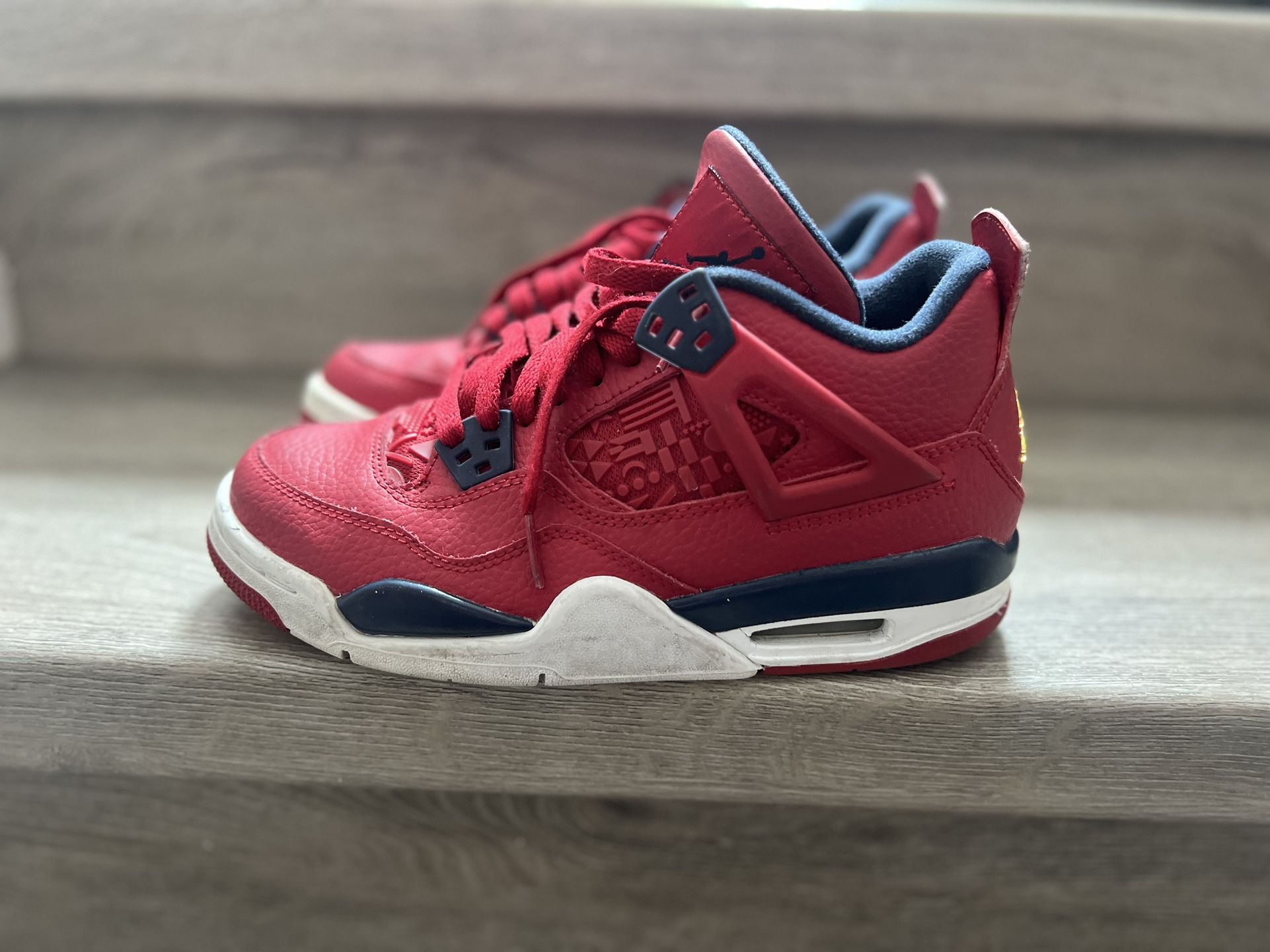 Air Jordan 4 Retro FIBA size 5Y 408452-617