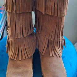 Minnetonka Fringe Boots