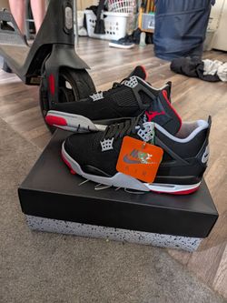 Jordan 4s