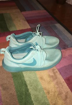 Nike roshe size 11