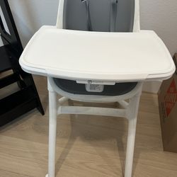 Adjustable High Chair - 4moms