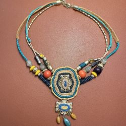 Necklance