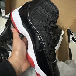 Air Jordan 11 Retro
Playoffs Bred (2019)