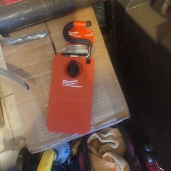 Milwaukee Pockout Hooks