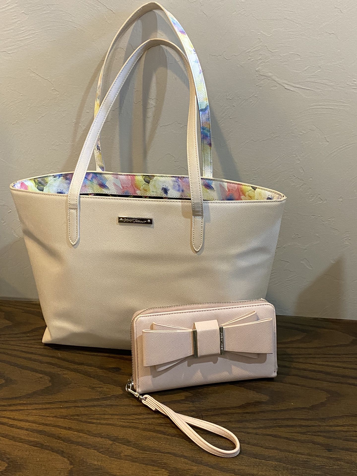 Betsey Johnson Tote And Wallet Wristlette