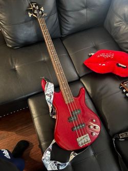 Ibanez GSR200 bass guitar