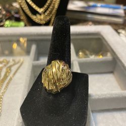 10 Karat Gold Ring Size 71/2