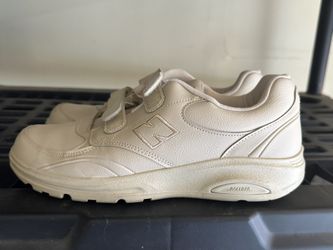 New balance, cream shoes, size 9