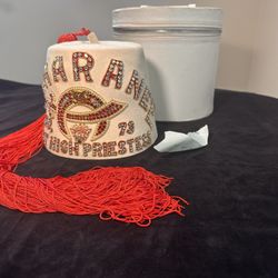 Vintage Maharanee No. 73 Past High Priestess Fez Hat w Case 1992-93