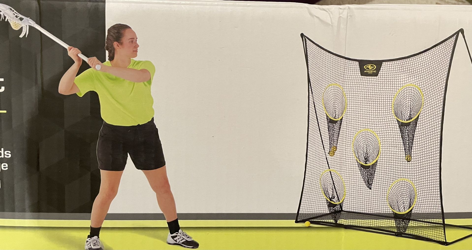 New - Universal Sports Training Net - Includes carry bag