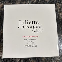NEW JULIETTE HAS A GUN NOT A PERFUME EAU DE PARFUM 1.7 OZ SIZE $60!!!