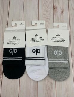 Alo Yoga Unisex Half-Crew Socks 3-Pack