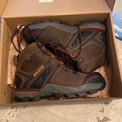 IRISsh Red wings Shoes Brand New 9 1/2 Size 